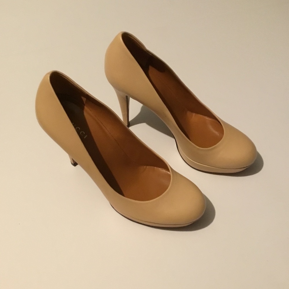 GUCCI - Picture 2 of 16